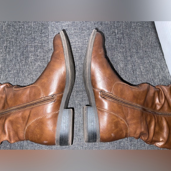 Nine West - Brown Boots with Black Top - Size 7.5 - Picture 8 of 11